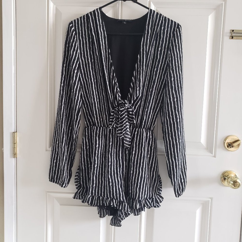 HAUTE MONDE Stripe Tie Front Fully Lined Long Sleeve Romper SZ S